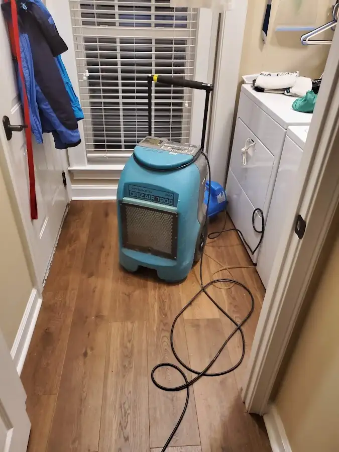 Commercial dehumidifier deployed for Crawl Space Restoration in Seven Oaks